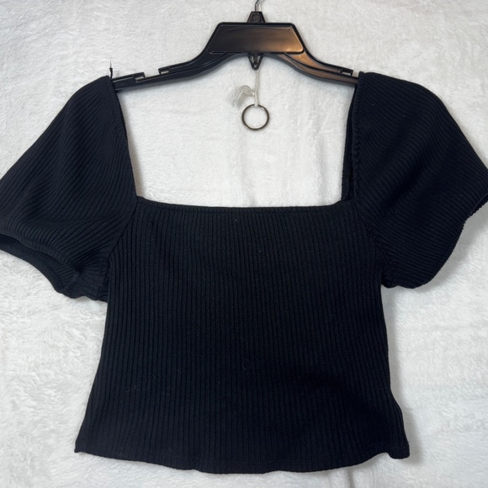 H&M Crop Top Womens Size Medium Black Short Sleeve Y2K Preppy Ribbed Goth